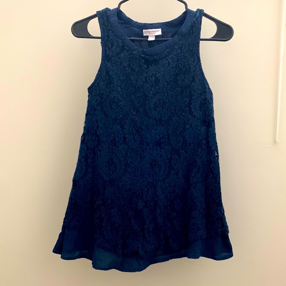Liz Lange maternity sleeveless top